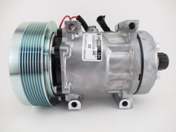 Case Cummins 600 New A/C Compressor OEM Sanden 4768 ABPN83304364 1521851 86993463 317008A2 317008-A3 86992688 86993463 86993463R 4499